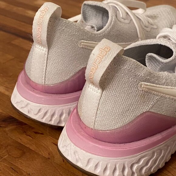 Nike Epic React Flyknit Woman's Size 7.5 White and Light Purple - Picture 7 of 10